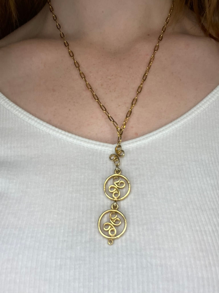 Les Liens Necklace