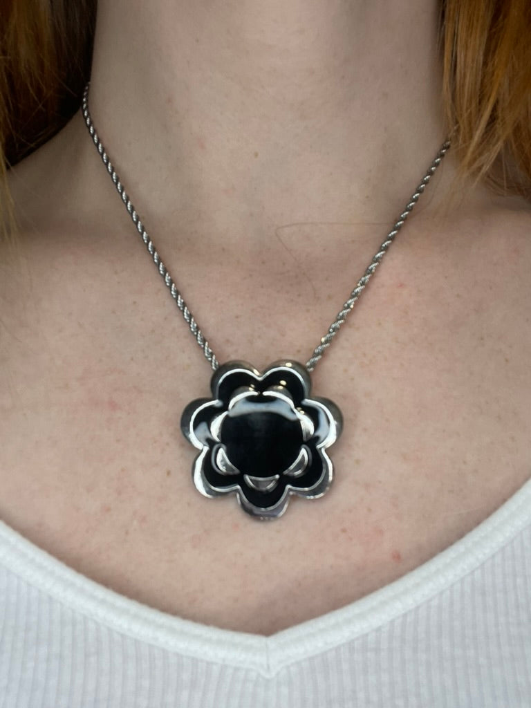 Parisian Noir Necklace
