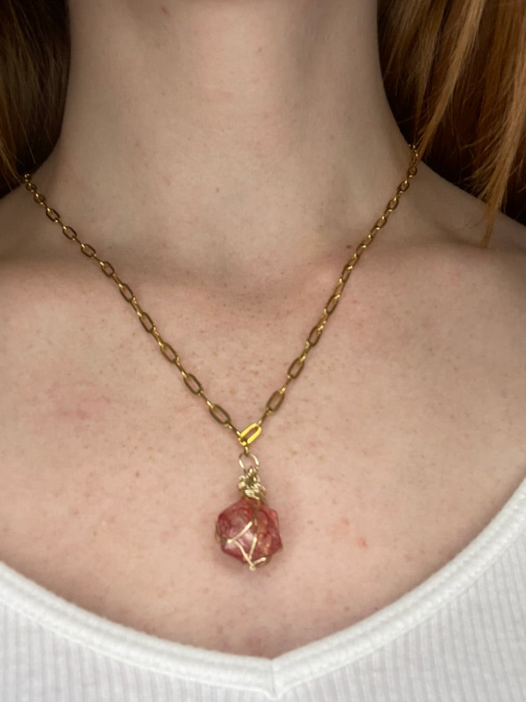 Des Éléments Petit Necklace